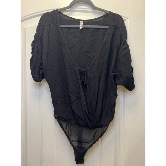 Intimately by Free People Women’s Cleo Tie‎ Front Cutout Bodysuit Top Sz S Black - Picture 2 of 5